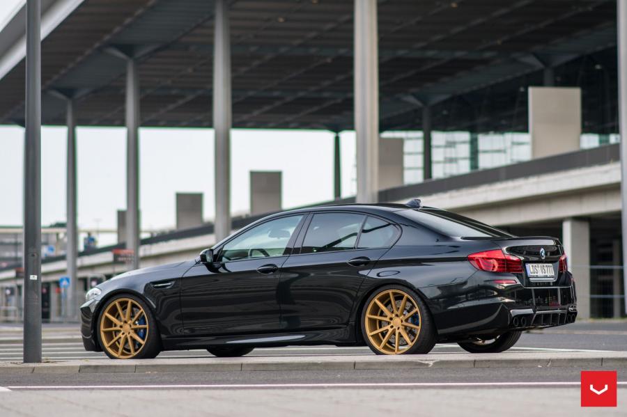  BMW M5 on Vossen Wheels (VFS1) 2017 года  (фото 23 из 29)